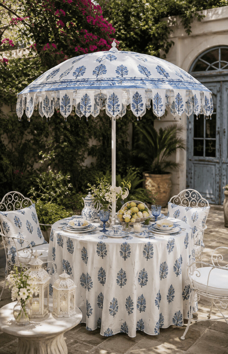 Printed Blue Umbrella With Round Table + Overlay